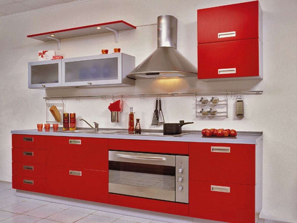 Прямая кухня Жанна длиной 3 метра Красная – на заказ 67 000 рублей