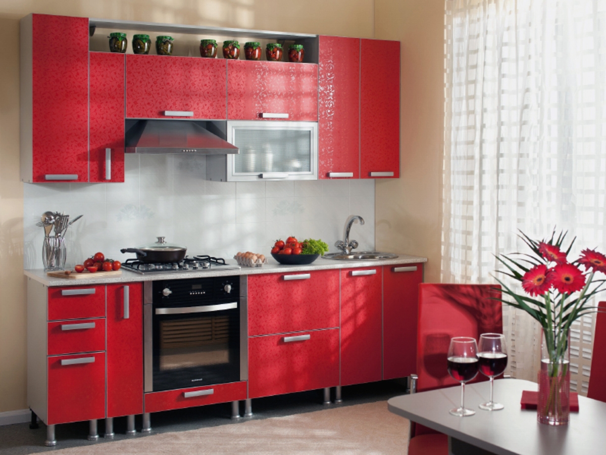 Прямая кухня Зоя длиной 3 метра Красная – на заказ 65 000 рублей
